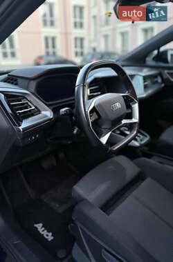 Внедорожник / Кроссовер Audi Q4 e-tron 2023 в 