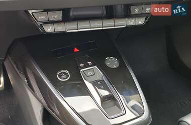 Внедорожник / Кроссовер Audi Q4 e-tron 2025 в 