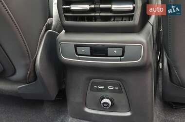 Внедорожник / Кроссовер Audi Q4 e-tron 2025 в 