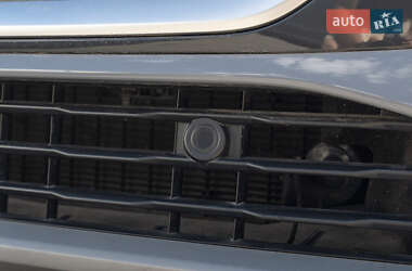 Внедорожник / Кроссовер Audi Q4 e-tron 2023 в 