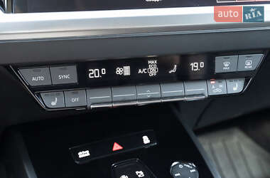 Внедорожник / Кроссовер Audi Q4 e-tron 2023 в 