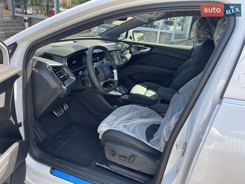 Позашляховик / Кросовер Audi Q4 e-tron 2025 в Києві