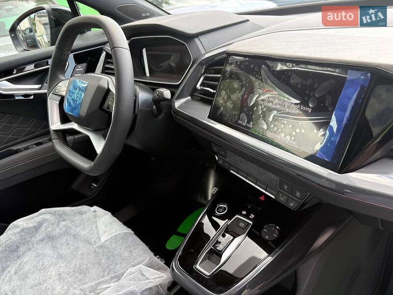 Внедорожник / Кроссовер Audi Q4 e-tron 2024 в Киеве