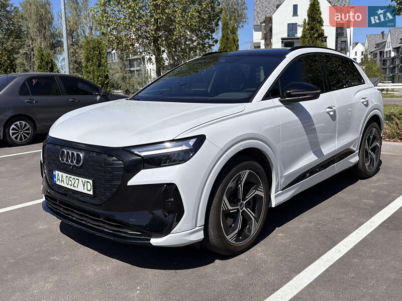 Внедорожник / Кроссовер Audi Q4 e-tron 2023 в Киеве