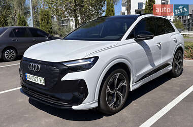 Внедорожник / Кроссовер Audi Q4 e-tron 2023 в 