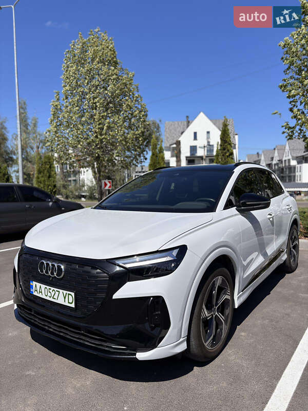 Внедорожник / Кроссовер Audi Q4 e-tron 2023 в Киеве
