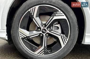 Внедорожник / Кроссовер Audi Q4 e-tron 2025 в 
