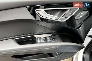 Внедорожник / Кроссовер Audi Q4 e-tron 2025 в 