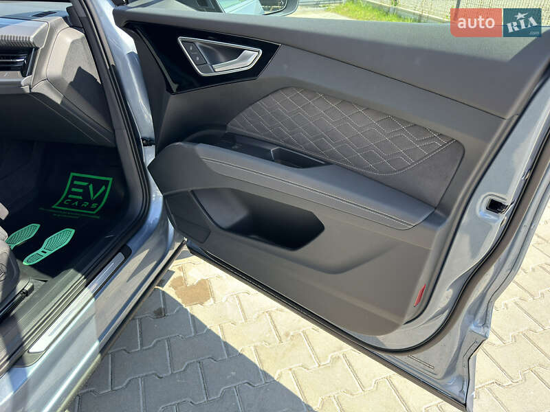 Внедорожник / Кроссовер Audi Q4 e-tron 2025 в Ивано-Франковске