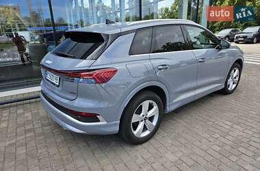 Внедорожник / Кроссовер Audi Q4 e-tron 2023 в 