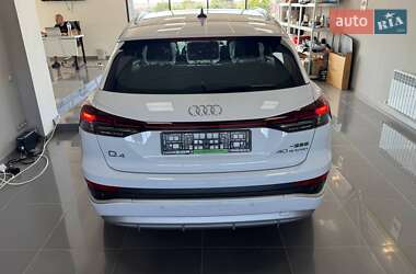 Внедорожник / Кроссовер Audi Q4 e-tron 2025 в 