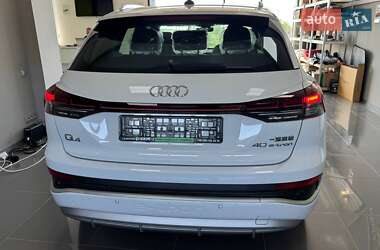 Внедорожник / Кроссовер Audi Q4 e-tron 2025 в 