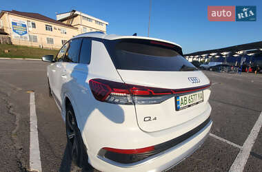 Внедорожник / Кроссовер Audi Q4 e-tron 2023 в 
