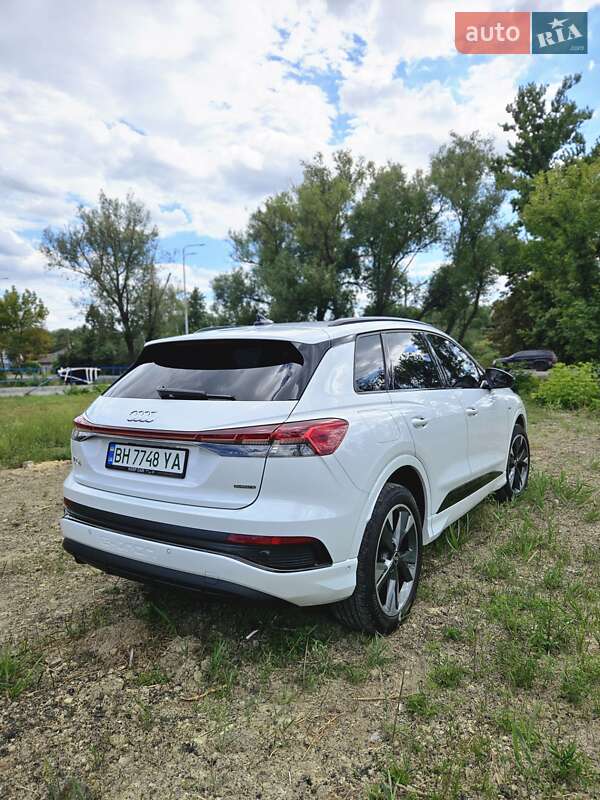Внедорожник / Кроссовер Audi Q4 e-tron 2023 в Харькове