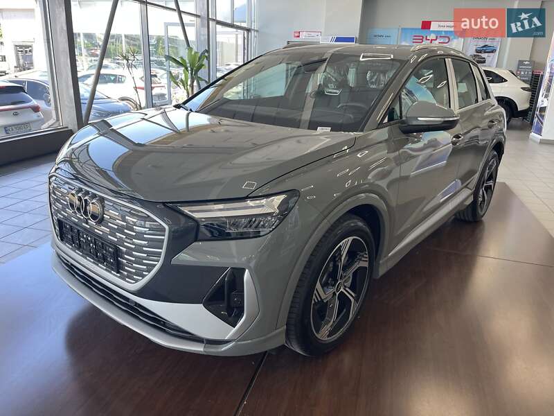 Внедорожник / Кроссовер Audi Q4 e-tron 2025 в 