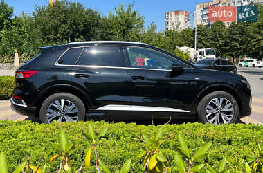 Внедорожник / Кроссовер Audi Q4 e-tron 2022 в 