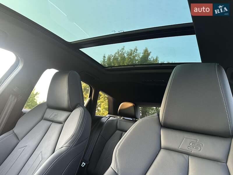 Внедорожник / Кроссовер Audi Q4 e-tron 2023 в Киеве