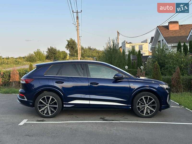 Внедорожник / Кроссовер Audi Q4 e-tron 2023 в Киеве