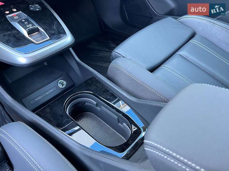 Внедорожник / Кроссовер Audi Q4 e-tron 2023 в Киеве
