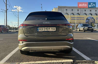 Внедорожник / Кроссовер Audi Q4 e-tron 2024 в 