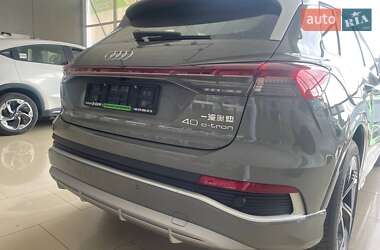 Внедорожник / Кроссовер Audi Q4 e-tron 2025 в 
