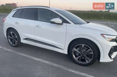 Внедорожник / Кроссовер Audi Q4 e-tron 2024 в 