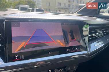 Внедорожник / Кроссовер Audi Q4 e-tron 2023 в 