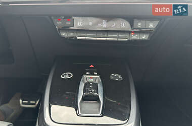 Внедорожник / Кроссовер Audi Q4 e-tron 2023 в 