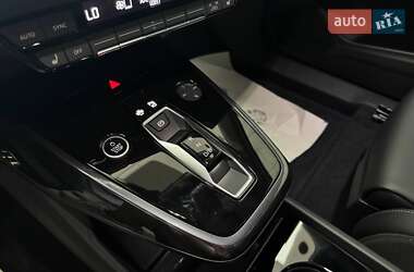 Позашляховик / Кросовер Audi Q4 e-tron 2025 в 