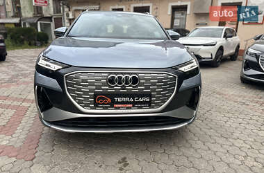Внедорожник / Кроссовер Audi Q4 e-tron 2023 в 