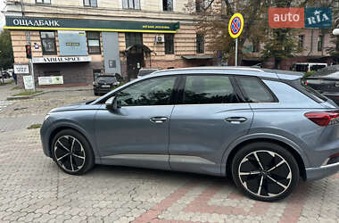 Внедорожник / Кроссовер Audi Q4 e-tron 2023 в 