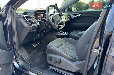 Внедорожник / Кроссовер Audi Q4 e-tron 2023 в 