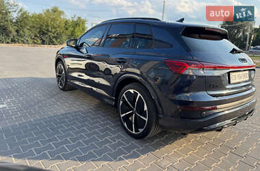 Внедорожник / Кроссовер Audi Q4 e-tron 2023 в 