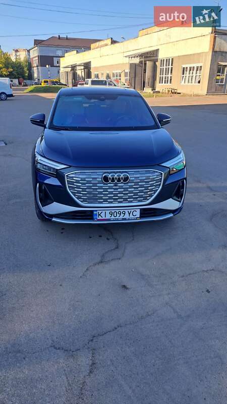 Позашляховик / Кросовер Audi Q4 e-tron 2023 в Борисполі