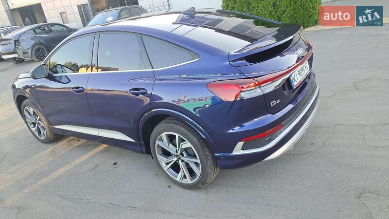 Позашляховик / Кросовер Audi Q4 e-tron 2023 в Борисполі
