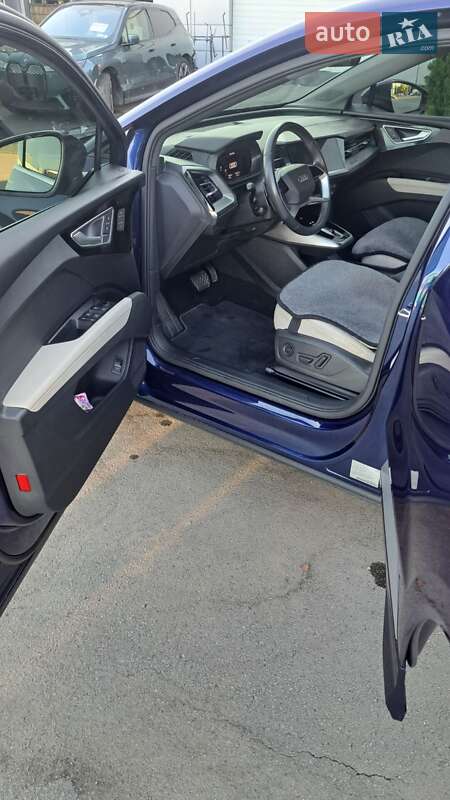 Позашляховик / Кросовер Audi Q4 e-tron 2023 в Борисполі