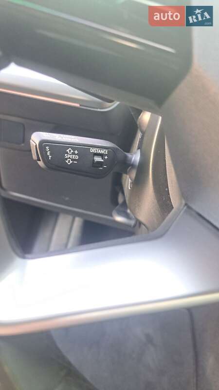 Позашляховик / Кросовер Audi Q4 e-tron 2023 в Борисполі