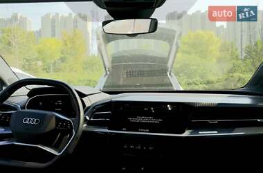 Внедорожник / Кроссовер Audi Q4 e-tron 2024 в 