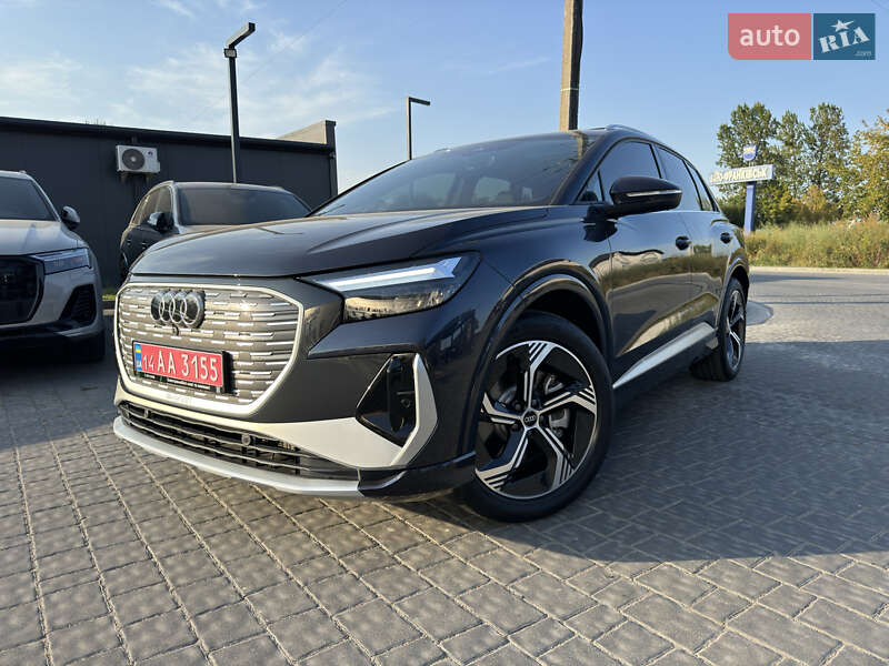 Внедорожник / Кроссовер Audi Q4 e-tron 2024 в 