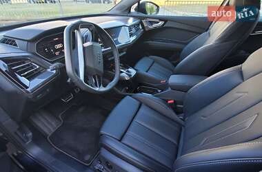 Внедорожник / Кроссовер Audi Q4 e-tron 2024 в 