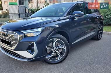 Внедорожник / Кроссовер Audi Q4 e-tron 2024 в 