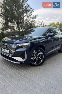 Позашляховик / Кросовер Audi Q4 e-tron 2023 в Дніпрі