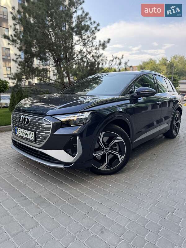Внедорожник / Кроссовер Audi Q4 e-tron 2023 в Днепре