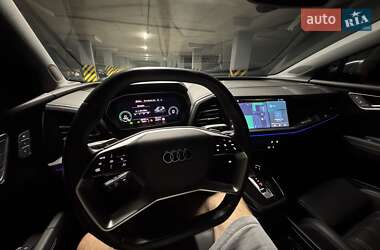 Внедорожник / Кроссовер Audi Q4 e-tron 2023 в 