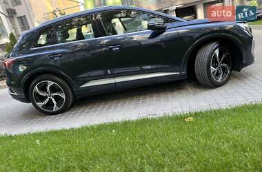 Внедорожник / Кроссовер Audi Q4 e-tron 2023 в 