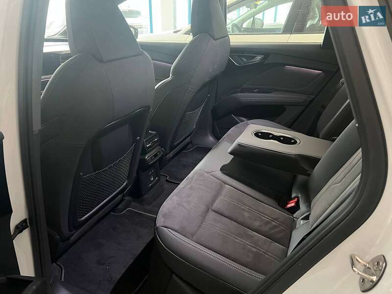 Внедорожник / Кроссовер Audi Q4 e-tron 2023 в Ивано-Франковске фото 9 Внедорожник / Кроссовер Audi Q4 e-tron 2023 в Ивано-Франковске