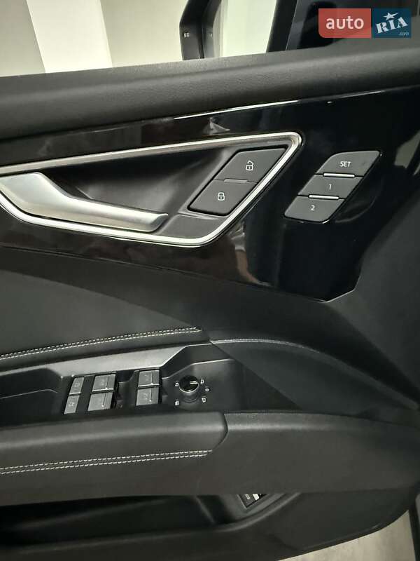 Внедорожник / Кроссовер Audi Q4 e-tron 2024 в Черновцах