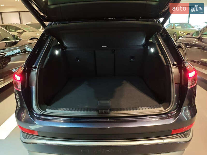 Внедорожник / Кроссовер Audi Q4 e-tron 2024 в Киеве