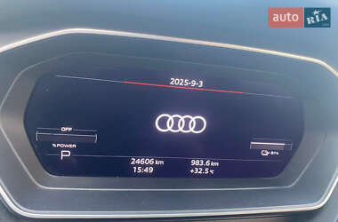 Внедорожник / Кроссовер Audi Q4 e-tron 2023 в 