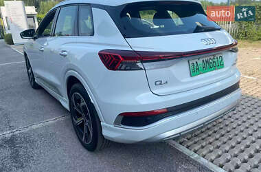 Внедорожник / Кроссовер Audi Q4 e-tron 2023 в 